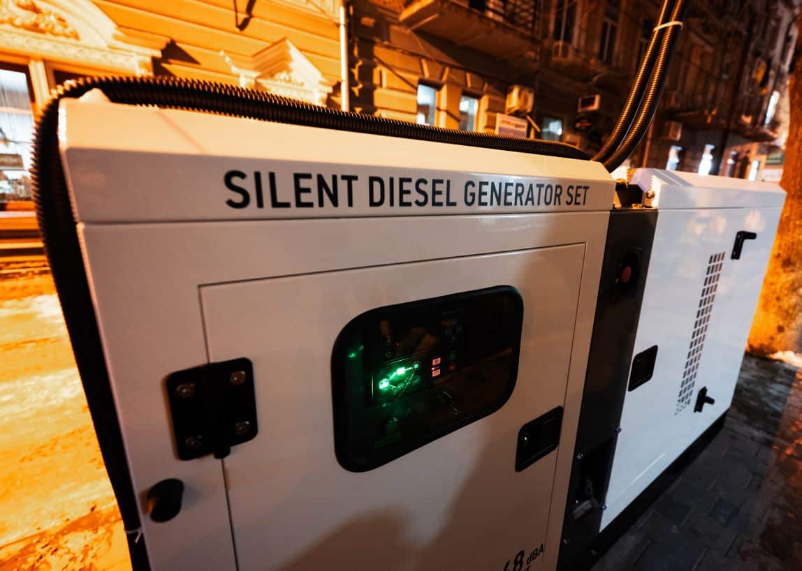 ilustrasi genset silent